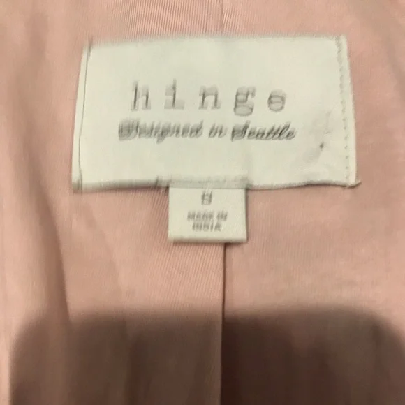 Hinge blush/beige quilted leather jacket with zip front. - Picture 6 of 7